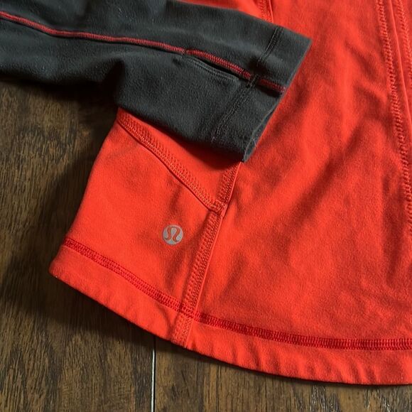Lululemon Women's Forme Jacket *Brushed Love Red / Deep Coal Size 8 Stretch GUC - Picture 8 of 11